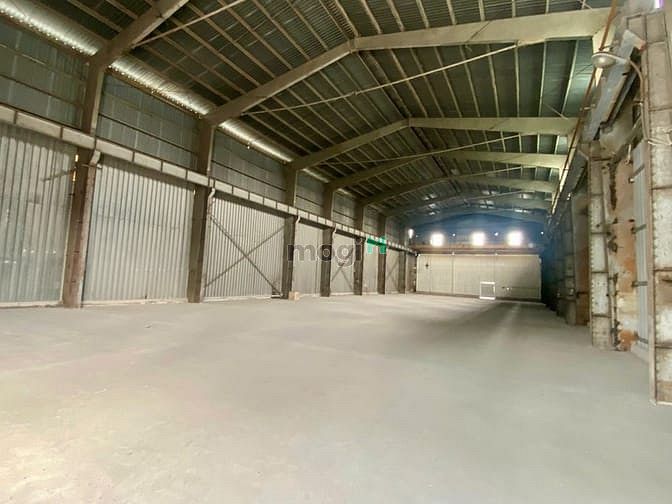 Hình ảnh Cho thuê kho Xa Lộ Hà Nội, Giáp Quận 2 - 800m2. Trần 7m. cont 24. pccc