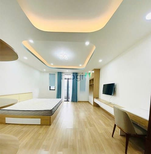 Hình ảnh Cho thuê mặt tiền Bàu cát - có thang máy - 35 triệu
