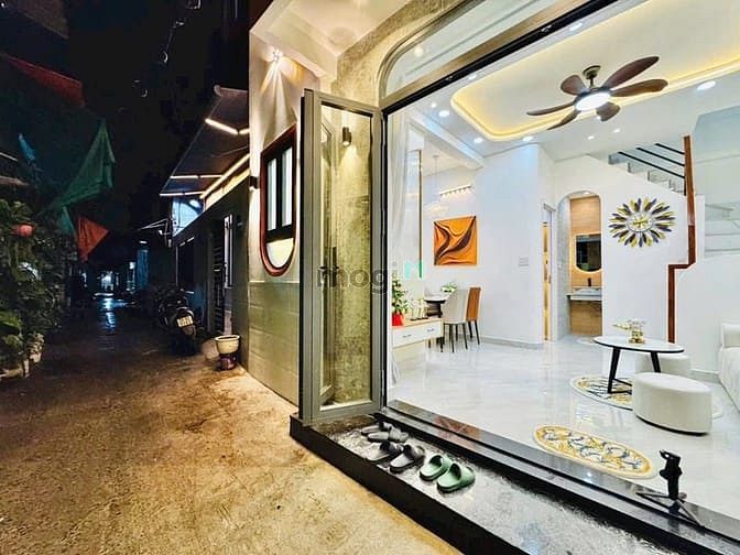 Hình ảnh Nhà Phan Văn Trị Bình Thạnh 2 Tầng- DT 30m2 Giá 4.95 Tỷ.