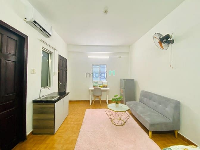 Hình ảnh PHÒNG CỬA SỔ THOÁNG TRƯỜNG CHINH GẦN Hoàng Hoa Thám new!