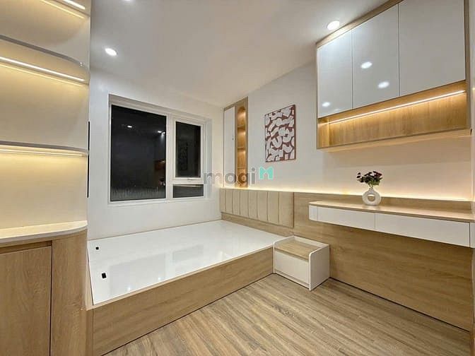 Hình ảnh KHÔNG CÒN CĂN THỨ 2- CH 128,5M-Nguyễn Cảnh Dị -8,1Tỷ-Phòng Khách 45m2