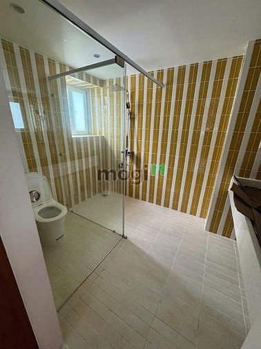 Hình ảnh Cho thuê tòa nhà 413B Lê Văn Sỹ, Phường 12, Quận 3.