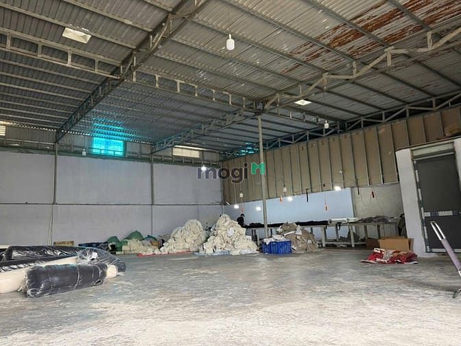 Hình ảnh Cho Thuê 400m xưởng Thạnh xuân 25 quận 12 Đường xe tải Giá 24tr tháng