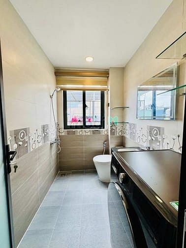 Hình ảnh Tân Bình- nhà mới 100/100 đẹp nội thất cao cấp- thang máy