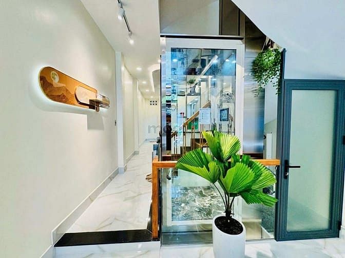 Hình ảnh Tân Bình- nhà mới 100/100 đẹp nội thất cao cấp- thang máy