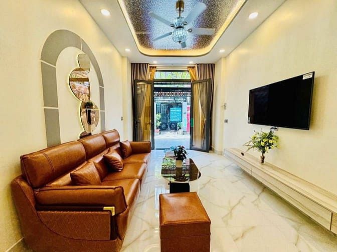 Hình ảnh Tân Bình- nhà mới 100/100 đẹp nội thất cao cấp- thang máy