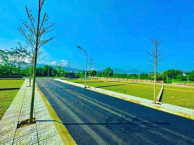 Hình ảnh Bán gấp 100m2 full thổ cư tại Phú Cát - Quốc Oai - Hà Nội