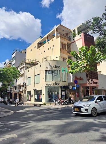 Hình ảnh SHOP Góc 2mt 51 Nguyễn Trãi, Bến Thành, Q1. Dt: 4x20m, Kc: trệt 1 lầu