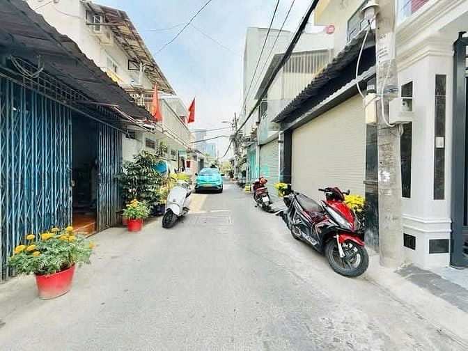 Hình ảnh Hẻm ô tô - Lâm Văn Bền - 4 tầng ở ngay