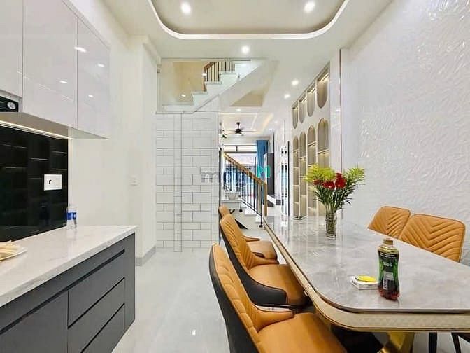 Hình ảnh Hẻm ô tô - Lâm Văn Bền - 4 tầng ở ngay