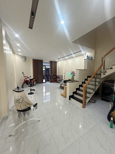 Hình ảnh Bán nhà Lâm Văn Bền - Hẻm thông - 4 tầng BTCT