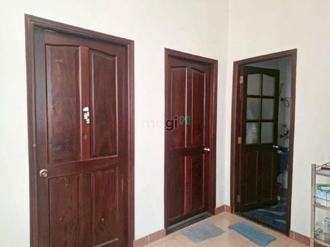 Hình ảnh Nhà 3 tầng Lý Phục Man Quận 7. 10*27, chỉ 82 tr/ m2 đất vuông đẹp.