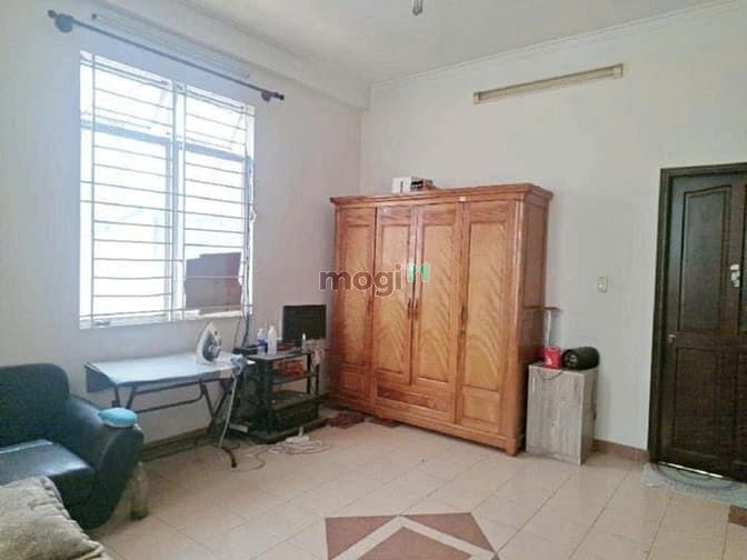 Hình ảnh Nhà 3 tầng Lý Phục Man Quận 7. 10*27, chỉ 82 tr/ m2 đất vuông đẹp.
