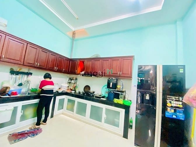Hình ảnh Hẻm xe hơi - Căn góc thoáng mát - Dân trí tốt - 70m2 - Lâm Văn Bền