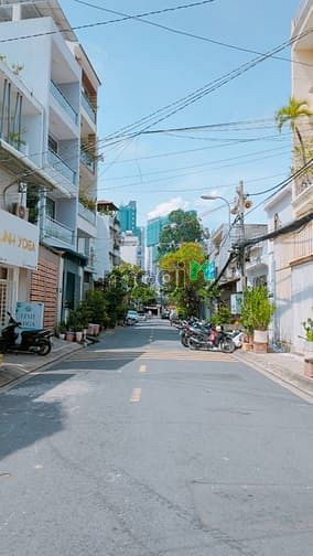 Hình ảnh Nhà Lâm Văn Bền - 70m2 - Xe hơi tới nhà - Full nội thất
