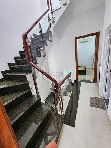 Hình ảnh Nhà mới lung linh đầy đủ nội thất - 4 tầng - Trần Xuân Soạn