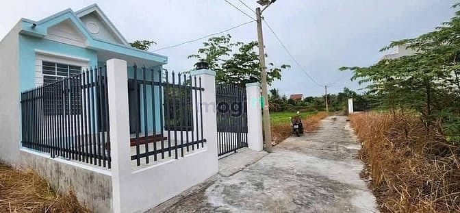 Hình ảnh Bán gấp căn nhà cấp 4, SHR, 101,7m2, Xã Phước Thạnh, Giá 750tr.