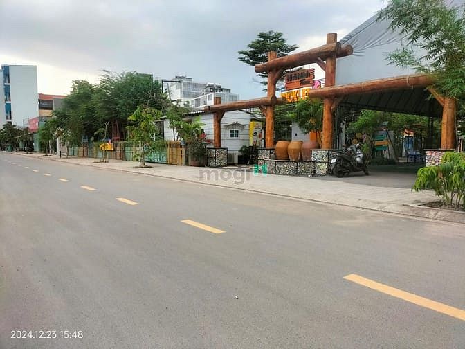 Hình ảnh Gò Vấp, Đất Biệt thự Mặt tiền Kênh Phạm Huy Thông DT 18x38m