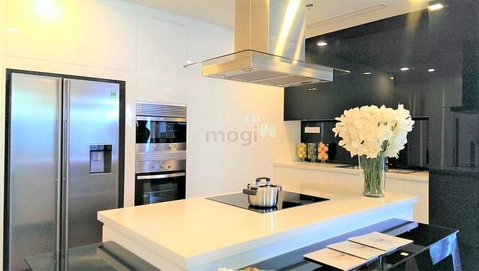 Hình ảnh Bán Gấp căn Vinhomes Center đường Đồng Khởi, sân vườn và hồ bơi riêng