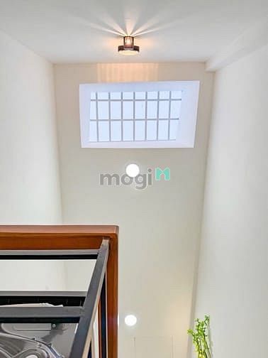 Hình ảnh Bán Nhà Phan Văn Trị Bình Thạnh Hẻm Xe Hơi 3PN Full Nội Thất 27m2