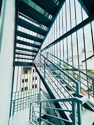 Hình ảnh Cho thuê tòa nhà có hầm xe - nguyên căn