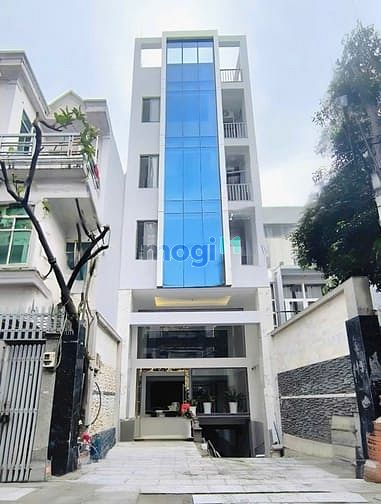 Hình ảnh Cho thuê tòa nhà có hầm xe - nguyên căn