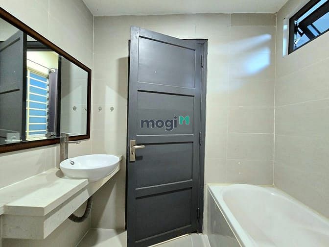 Hình ảnh LiLi Apartments | Đang trống Trang Chủ MB66.COM / Đăng Ký Tặng 66K cao cấp bao gồm 2 phòng ngủ 2WC