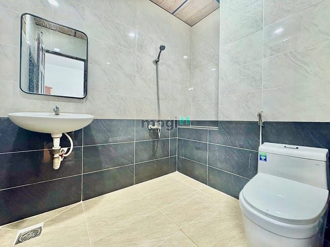 Hình ảnh Phòng cửa sổ thoáng Cộng Hòa gần tòa nhà etown giá 3.8 triệu