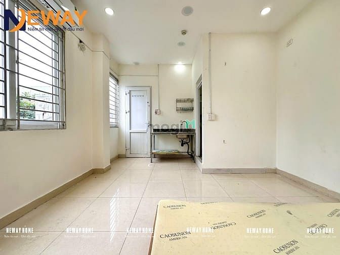 Hình ảnh Cho thuê phòng studio cửa sổ siêu thoáng gần chợ Hoàng Hoa Thám TB