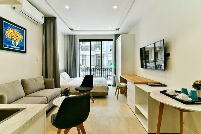 Hình ảnh Căn Hộ Cao Cấp Gần Chợ Bến Thành. Studio 45m2 ban công thang máy