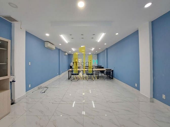 Hình ảnh Văn Phòng 100m2 Sẵn Bàn Ghế Giá 18 Triệu - Khu Đô Thị An Phú