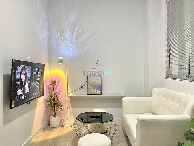 Hình ảnh Cho Thuê Một Phòng Ngủ Bancol Full Nội Thất Ngay Lê Niệm