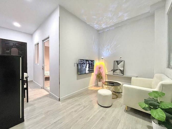 Hình ảnh Cho Thuê Một Phòng Ngủ Bancol Full Nội Thất Ngay Lê Niệm