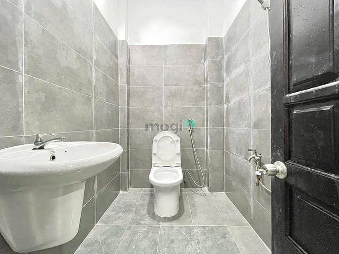 Hình ảnh Cho Thuê Một Phòng Ngủ Bancol Full Nội Thất Ngay Lê Niệm