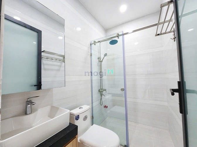Hình ảnh Hot Cho Thuê CHDV 2PN Ngay Phú Thọ Hòa