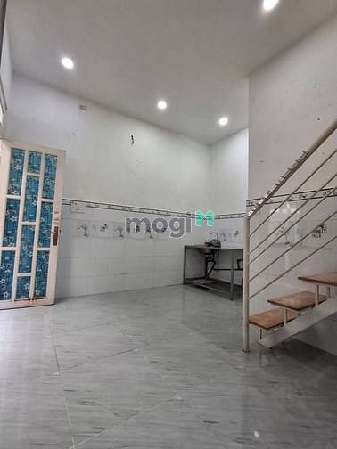 Hình ảnh Cho thuê nhà  Thạnh Xuân 21 q12 Dt :4m x 5m đúc 1 trệt 1 lầu Giá 3tr
