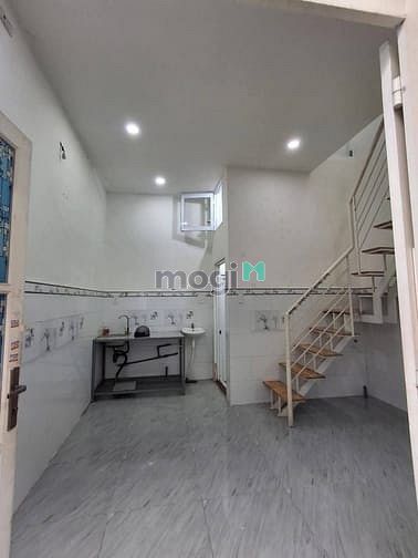 Hình ảnh Cho thuê nhà  Thạnh Xuân 21 q12 Dt :4m x 5m đúc 1 trệt 1 lầu Giá 3tr