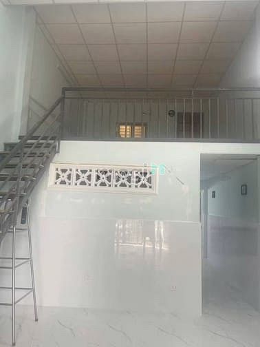 Hình ảnh Cho thuê nhà Thạnh Xuân 24, Quận 12 4x12m trệt lửng 2pn.1wc Giá  5tr
