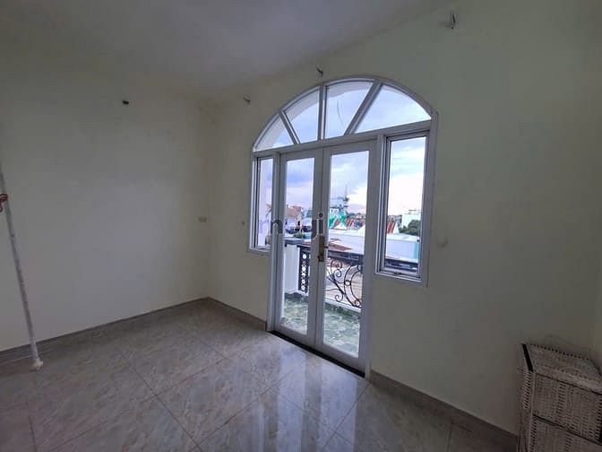 Hình ảnh Cho thuê nhà nguyên căn, mt đường TL Q12