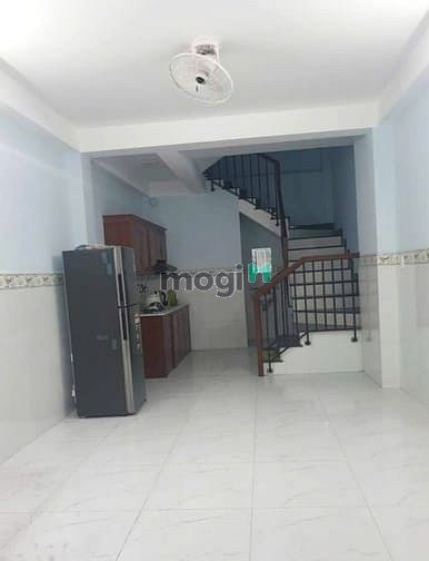 Hình ảnh Nhà cho thuê: 341/C Lạc Long Quân, (3.6x10m 3L 3pn), 13.5Tr