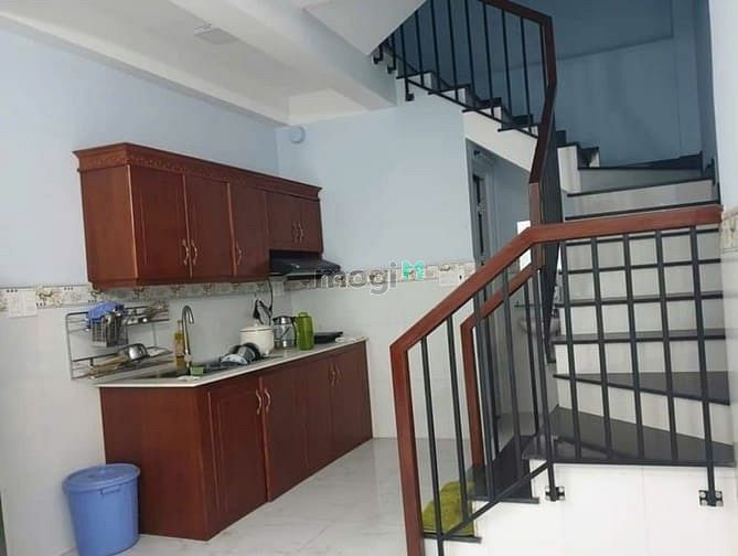 Hình ảnh Nhà cho thuê: 341/C Lạc Long Quân, (3.6x10m 3L 3pn), 13.5Tr
