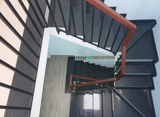 Hình ảnh Nhà cho thuê: 341/C Lạc Long Quân, (3.6x10m 3L 3pn), 13.5Tr