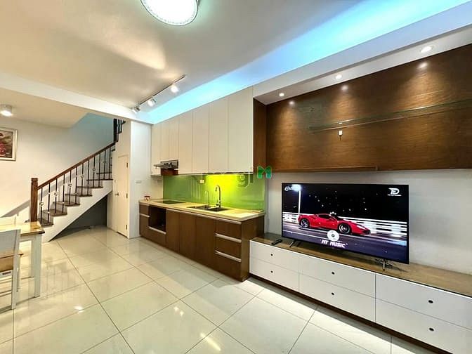 Hình ảnh Bán nhà đẹp BỒ Đề 32m²x 5 Tầng ,gần cầu Chương Dương .Giá 7,75 tỷ