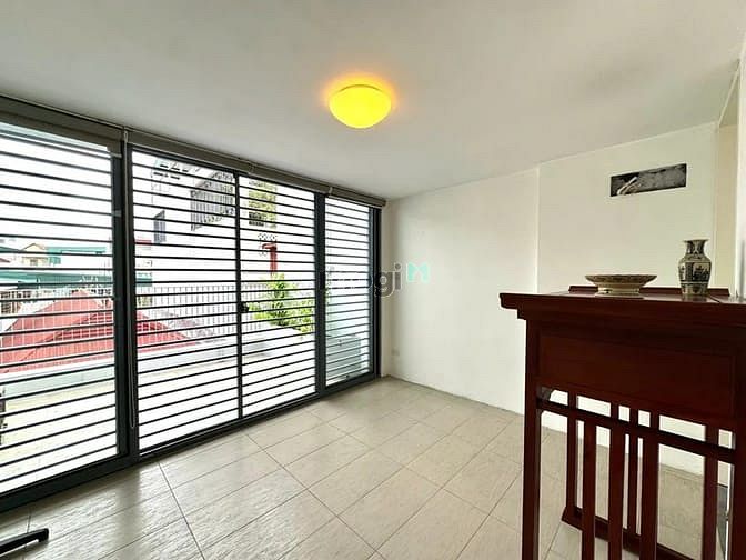 Hình ảnh Bán nhà đẹp BỒ Đề 32m²x 5 Tầng ,gần cầu Chương Dương .Giá 7,75 tỷ