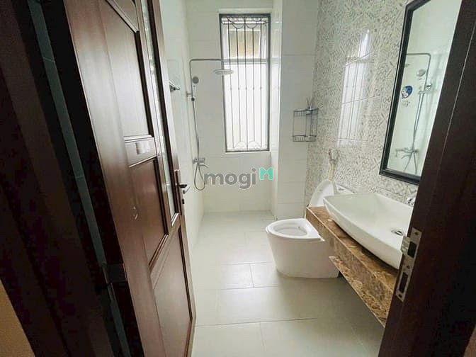 Hình ảnh Cho thuê nhà nguyên căn - mt võ văn tần Q3