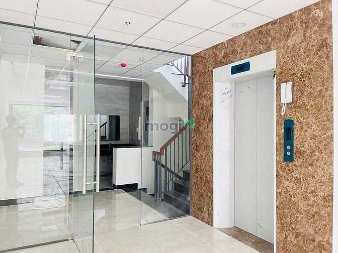 Hình ảnh Cho thuê tòa nhà có thang máy , PCCC - DT 6*20