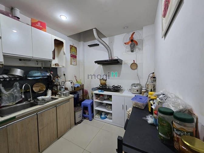 Hình ảnh Q1- Hai Bà Trưnt- 50m ra mặt tiền