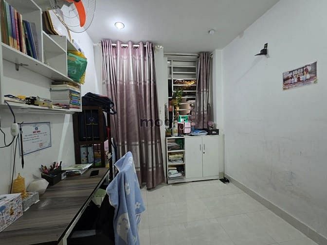 Hình ảnh Q1- Hai Bà Trưnt- 50m ra mặt tiền