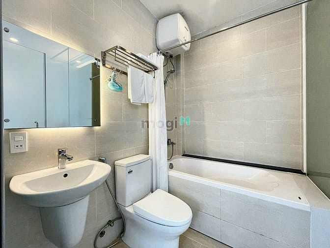 Hình ảnh Mb6623 nạp rút nhanh chóng dịch vụ full nội thất cửa sổ lớn siêu thoáng mát Quận 1