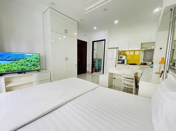 Hình ảnh Studio full nội thất máy giặt riêng cửa sổ lớn gần cầu Công Lý